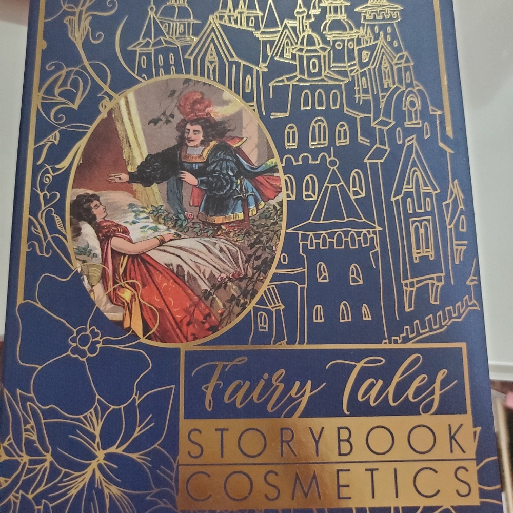 LITTLE BRIAR ROSE - STORYBOOK PALETTE - Picture 2 of 3